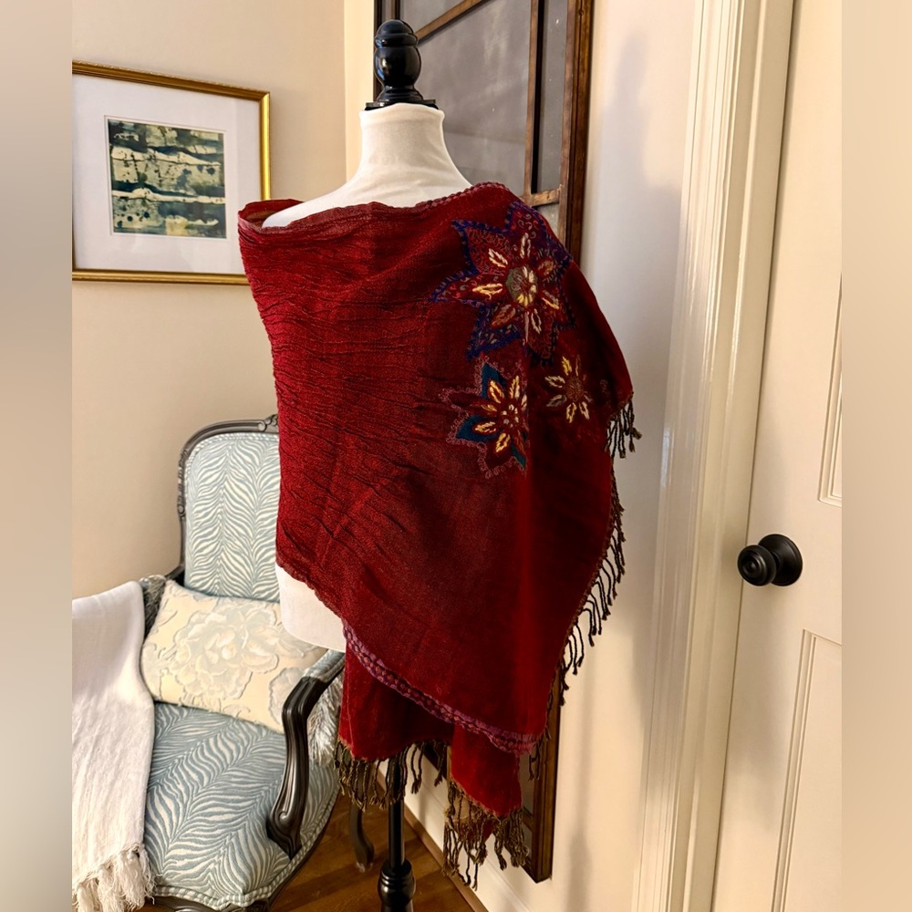 GORGEOUS Scarf/wrap